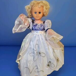 U.D.C.O Uneeda ✨ WALKING & TALKING ✨ Doll 1975 24" Tall 2475